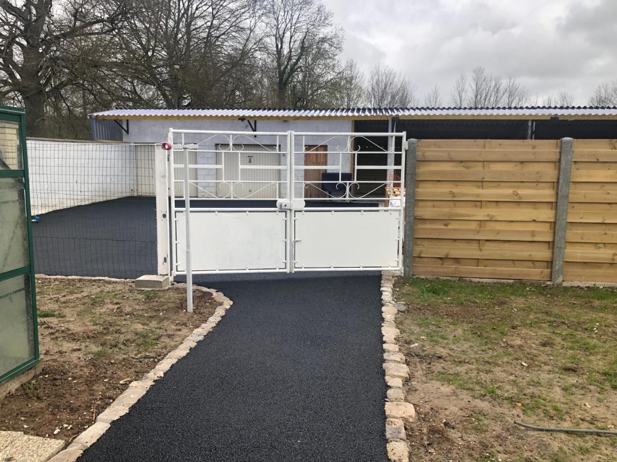 Gite Des 3 Pleureuses Saint-Riquier Exteriör bild